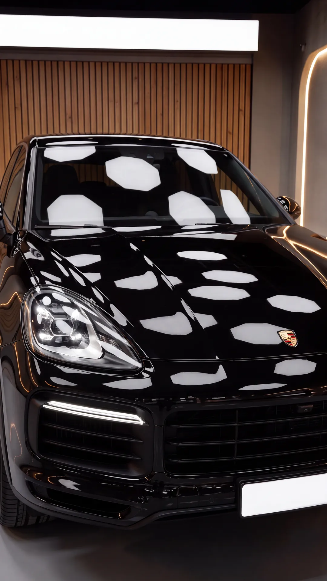 L’avant du Cayenne propre et brillant